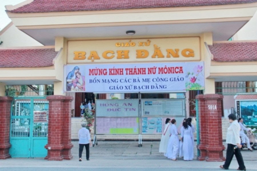 Giáo xứ bạch đằng