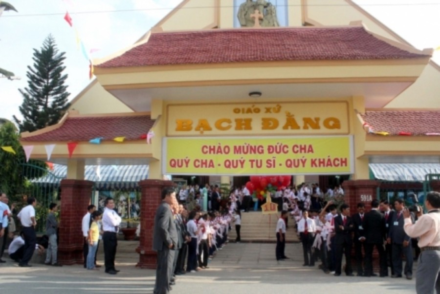 Giáo xứ bạch đằng