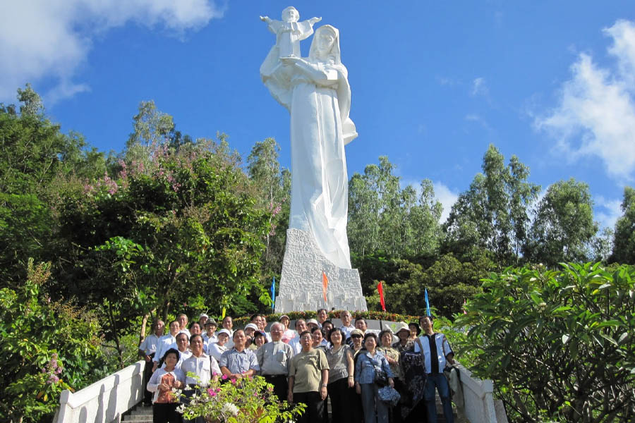 tuong-duc-me-bong-chua-gie-su-cao-30m